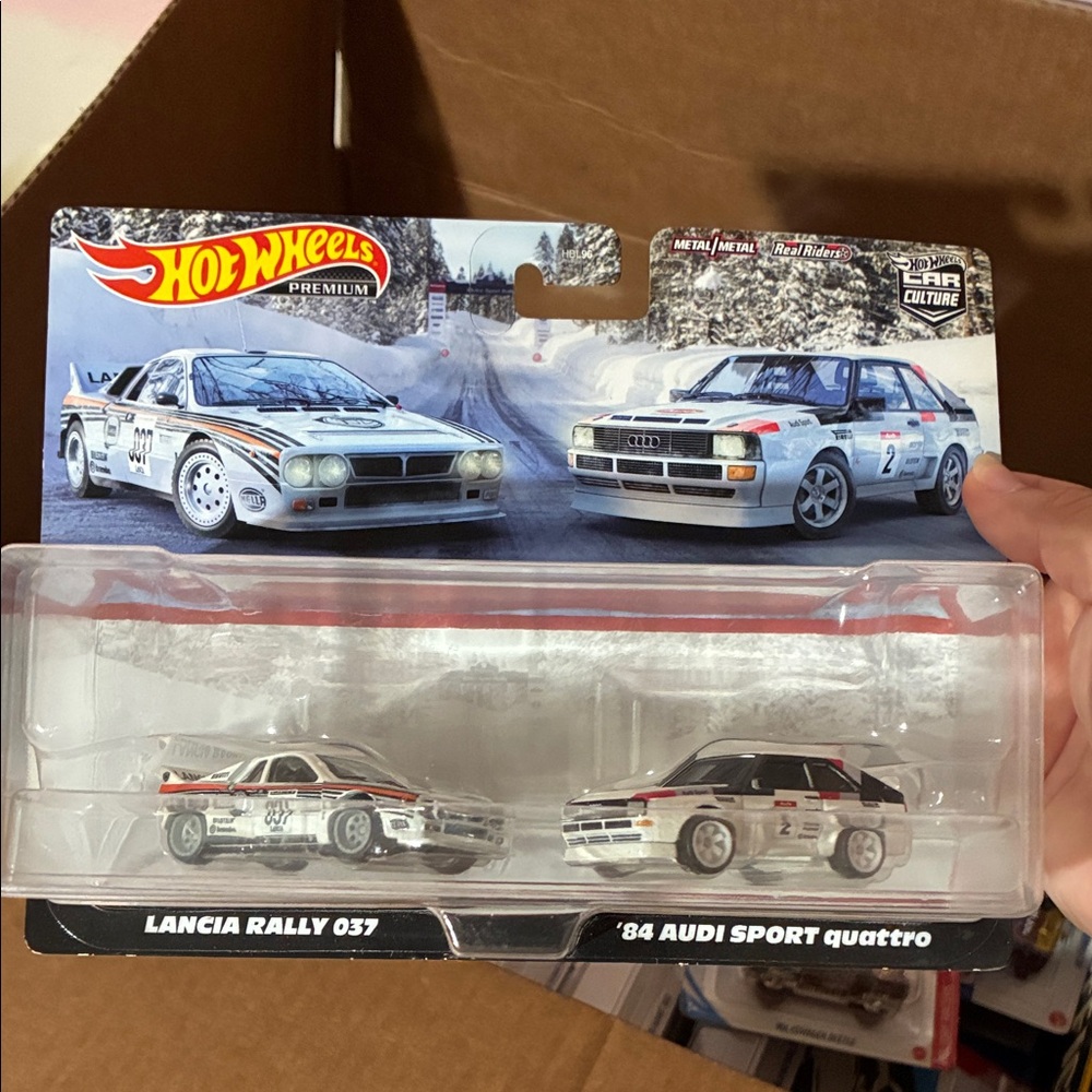 Hot Wheels Premium Lancia Rally 037 & '84 Audi Sport quattro 2-Car Set